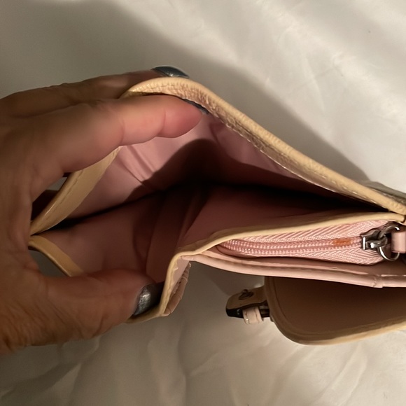 Wallet - Picture 4 of 5